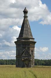 Сретено-Михайловская церковь в Красной Ляге (1655 г.)