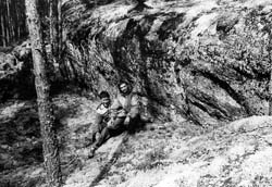 semiostr92_bw003_